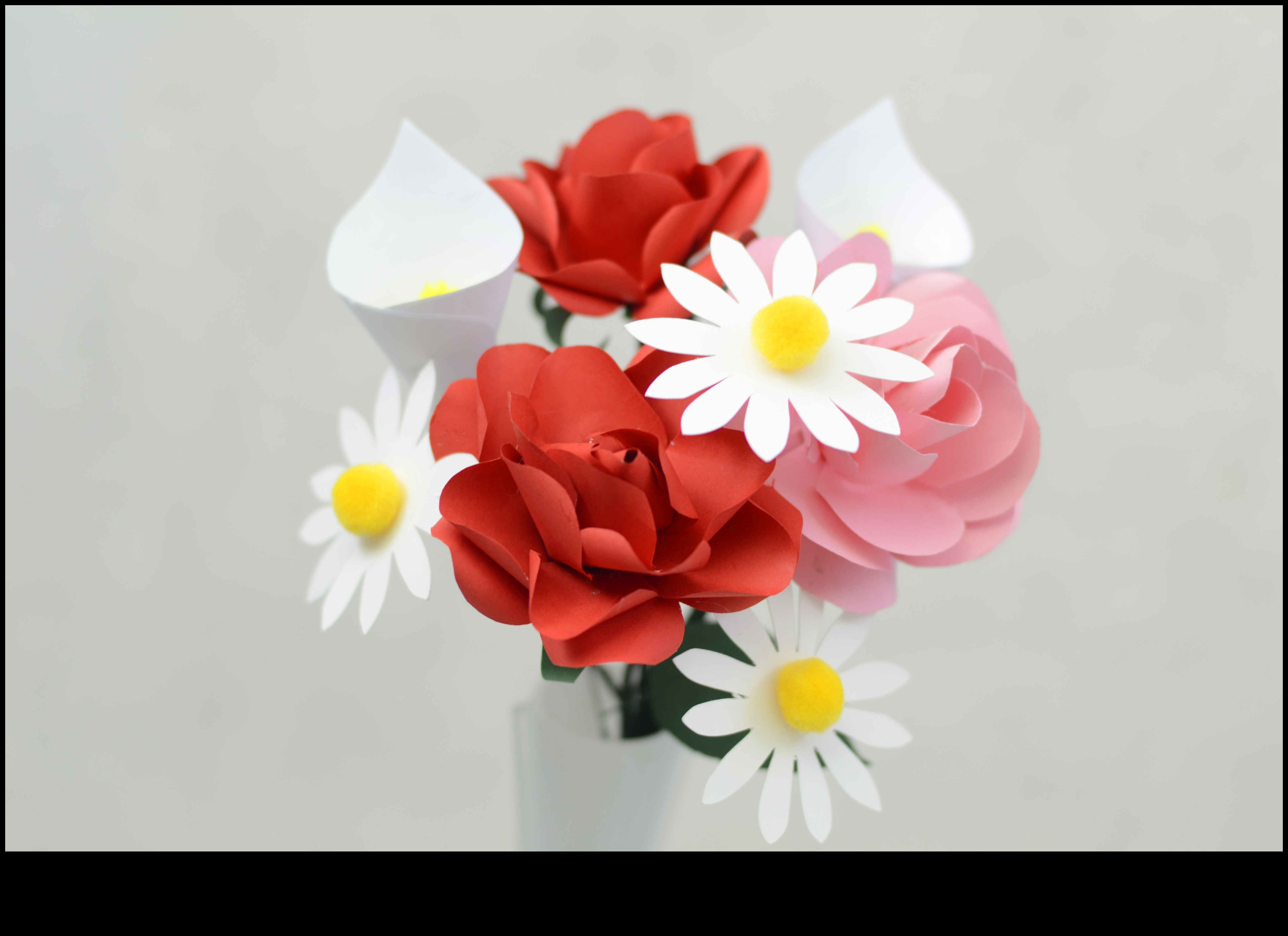 DIY Paper Flowers Ένας δημιουργικός και εύκολος τρόπος για να προσθέσετε χρώμα στο σπίτι σας 5 Κομψά χάρτινα λουλούδια: DIY Blooms για κάθε περίσταση